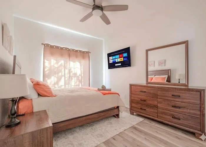 Desert Breeze Retreat 5-10mins From Az Mills Mall Apartamento Tempe