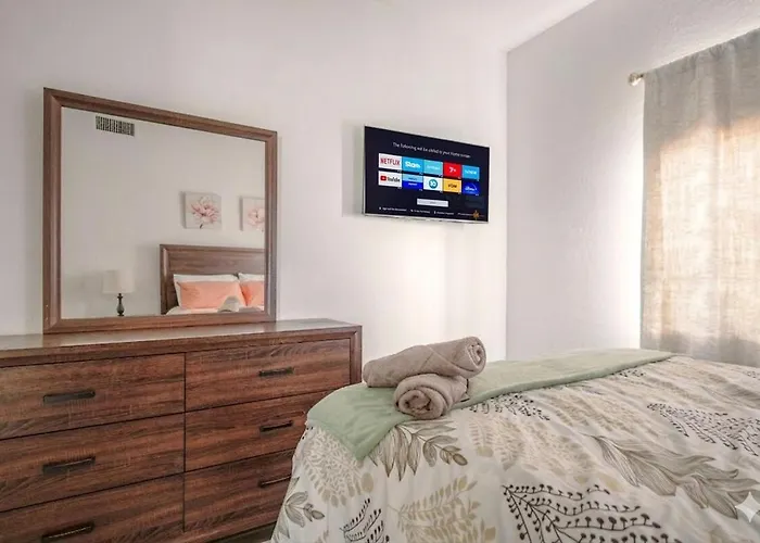 Desert Breeze Retreat 5-10mins From Az Mills Mall Tempe