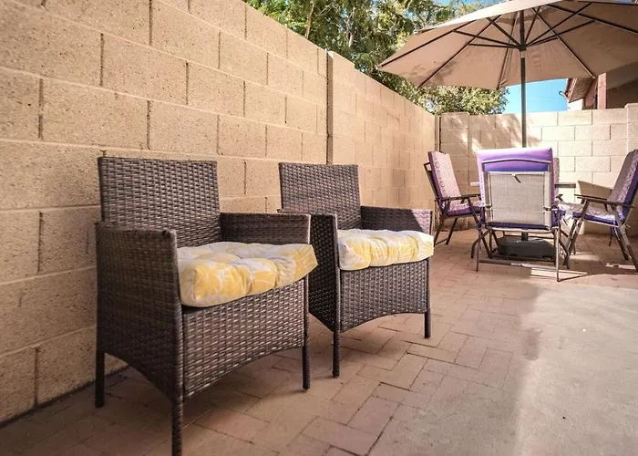 Desert Breeze Retreat 5-10mins From Az Mills Mall Apartamento