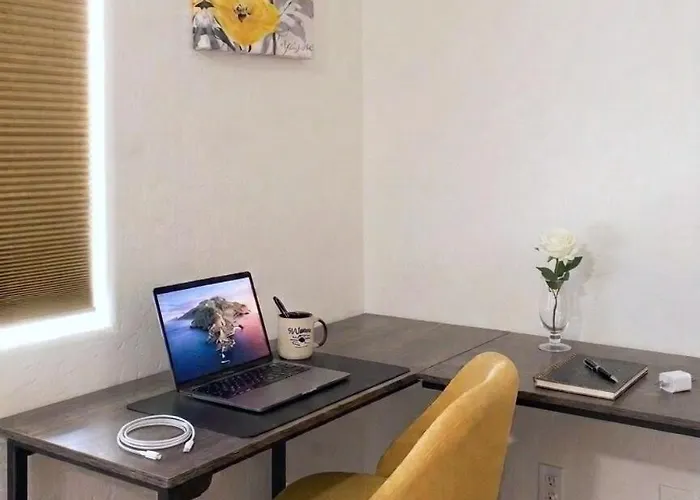 Desert Breeze Retreat 5-10mins From Az Mills Mall Apartment Tempe